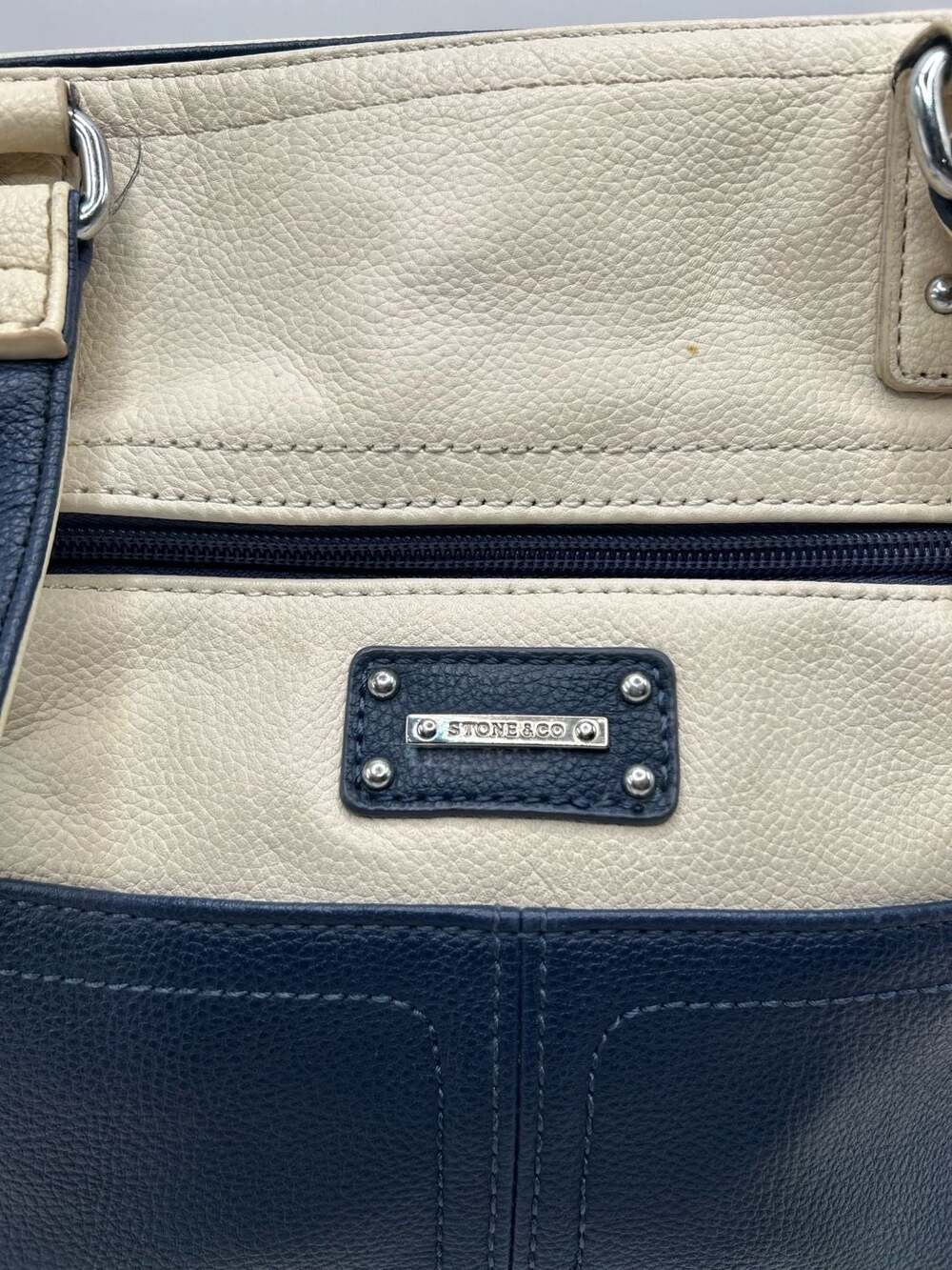 Stone & Co. Donna Colorblock Leather Tote Bag Navy and Cream - Picture 2 of 6